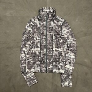 lululemon athletica‎ Da Bomber Zip Up Jacket Inky Manifesto AOP Womens Size 2